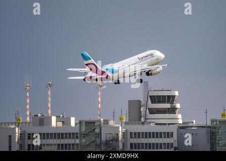 Eurowings, Airbus A319-100, D-AGWL, am Start am internationalen Flughafen Düsseldorf Stockfoto