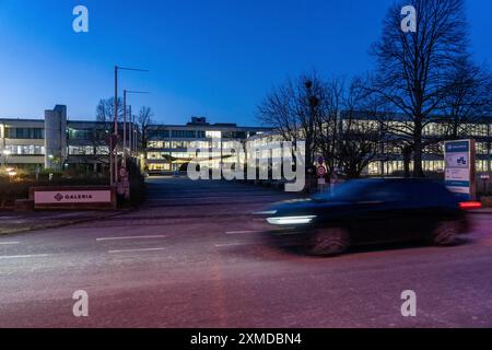 Hauptsitz der Galeria Warenhausgruppe in Essen-Bredeney, Theodor-Althoff-Straße, Nordrhein-Westfalen Stockfoto