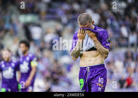 Antwerpen, Belgien. Juli 2024. Beerschot's Thibaud Verlinden reagiert auf ein Fußballspiel zwischen Beerschot VA und OH Leuven am Samstag, den 27. Juli 2024 in Antwerpen, am Eröffnungstag der Saison 2024-2025 der ersten Liga der „Jupiler Pro League“ der belgischen Meisterschaft. BELGA PHOTO VIRGINIE LEFOUR Credit: Belga News Agency/Alamy Live News Stockfoto