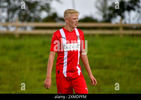 Swansea, Wales. 27. Juli 2024. Zak OÕKeefe von Leyton Orient während des U18-Freundschaftsspiels zwischen Swansea City und Leyton Orient am 27. Juli 2024 auf dem Fairwood Training Ground in Swansea, Wales, Großbritannien. Quelle: Duncan Thomas/Majestic Media/Alamy Live News. Stockfoto