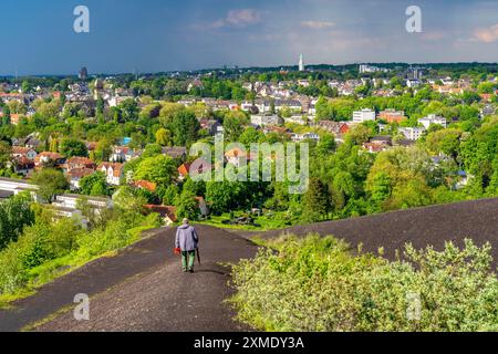 Blick von der Sackgasse Rungenberg über Gelsenkirchen, in nördlicher Richtung, Bezirk Buer, Rathausturm, Nordrhein-Westfalen, Deutschland Stockfoto