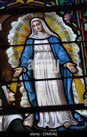 L'église Notre-Dame d'Alfortville EST une église paroissiale datant de la fin du XIXe siècle située dans la commune d'Alfortville. Stockfoto