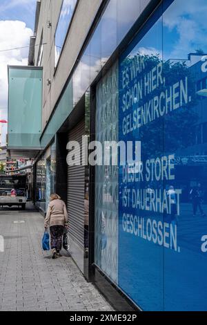 Die geschlossene Filiale der Primark-Modekaufhauskette in Gelsenkirchen an der Bahnhofstraße, Nordrhein-Westfalen Stockfoto