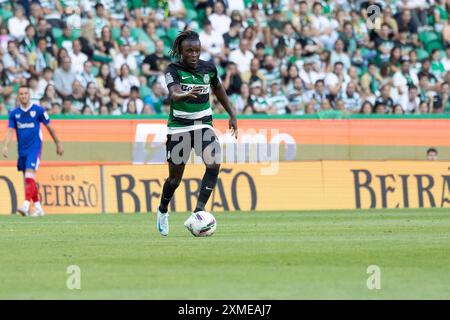 Juli 2024. Lissabon, Portugal. Sporting Stürmer von Portugal Geovany Quenda (57) in Aktion während des Freundschaftsspiels zwischen Sporting CP und Athletic Credit: Alexandre de Sousa/Alamy Live News Stockfoto