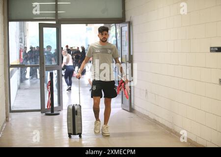 Recife, Brasilien. Juli 2024. PE - RECIFE - 07/27/2024 - BRASILEIRO B 2024, SPORT x PONTE PRETA - Ponte PRETA Spieler kommen in der Arena de Pernambuco zum Spiel gegen Sport um die brasilianische Meisterschaft der Serie B 2024 an. Foto: Marlon Costa/AGIF Credit: AGIF/Alamy Live News Stockfoto