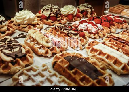 Belgische Waffeln auf einem Display in einem Geschäft in Brüssel Stockfoto