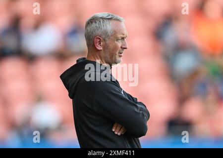 Neil Critchley Manager von Blackpool während des Vorsaison-Freundschaftsspiels Blackpool vs Sunderland in Bloomfield Road, Blackpool, Großbritannien, 27. Juli 2024 (Foto: Craig Thomas/News Images) in, 27.07.2024. (Foto: Craig Thomas/News Images/SIPA USA) Credit: SIPA USA/Alamy Live News Stockfoto