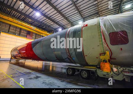 Cape Canaveral, USA. Juli 2024. Transport der United Launch Alliance (ULA) Atlas V Start der USSF-51-Mission für die U.S. Space Force (USSF) am 27. Juli 2024 in Cape Canaveral, Florida. Der Start ist für Dienstag, den 30. Juli geplant. (Foto: Alex G Perez/AGPfoto/SIPA USA) Credit: SIPA USA/Alamy Live News Stockfoto