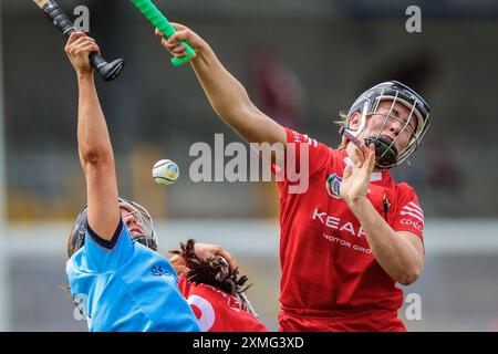 27. Juli 2024, Action aus dem All Ireland Camogie Halbfinale: Cork 4-18 - Dublin 0:09, gespielt im UMPC Nowlan Park, Kilkenny, Irland Stockfoto