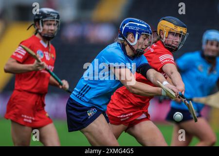 Am 27. Juli 2024 spielte Actio aus dem All Ireland Camogie Halbfinale: Cork 4-18 - Dublin 0:09, im UMPC Nowlan Park in Kilkenny, Irland Stockfoto