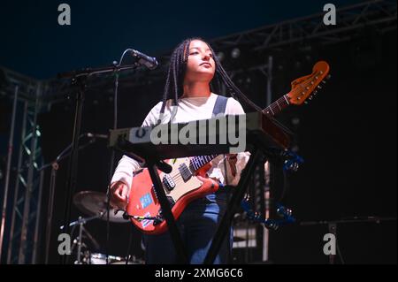 27. Juli 2024, Sheffield, South Yorkshire, U. K: Auftritt beim Tramlines Festival 2024, Sheffield, Großbritannien (Credit Image: © Robin Burns/ZUMA Press Wire) NUR REDAKTIONELLE VERWENDUNG! Nicht für kommerzielle ZWECKE! Stockfoto