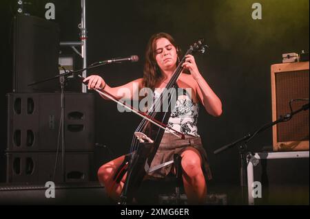 27. Juli 2024, Sheffield, South Yorkshire, U. K: Auftritt beim Tramlines Festival 2024, Sheffield, Großbritannien (Credit Image: © Robin Burns/ZUMA Press Wire) NUR REDAKTIONELLE VERWENDUNG! Nicht für kommerzielle ZWECKE! Stockfoto