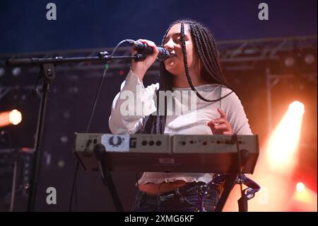 27. Juli 2024, Sheffield, South Yorkshire, U. K: Auftritt beim Tramlines Festival 2024, Sheffield, Großbritannien (Credit Image: © Robin Burns/ZUMA Press Wire) NUR REDAKTIONELLE VERWENDUNG! Nicht für kommerzielle ZWECKE! Stockfoto