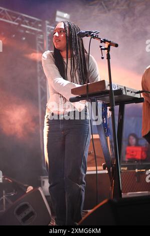 27. Juli 2024, Sheffield, South Yorkshire, U. K: Auftritt beim Tramlines Festival 2024, Sheffield, Großbritannien (Credit Image: © Robin Burns/ZUMA Press Wire) NUR REDAKTIONELLE VERWENDUNG! Nicht für kommerzielle ZWECKE! Stockfoto