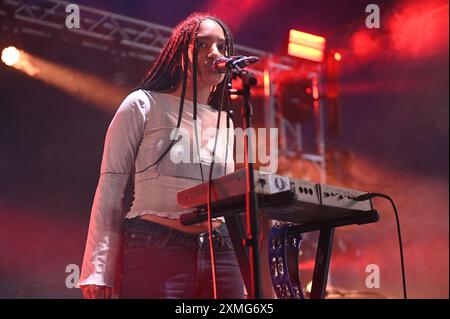 27. Juli 2024, Sheffield, South Yorkshire, U. K: Auftritt beim Tramlines Festival 2024, Sheffield, Großbritannien (Credit Image: © Robin Burns/ZUMA Press Wire) NUR REDAKTIONELLE VERWENDUNG! Nicht für kommerzielle ZWECKE! Stockfoto
