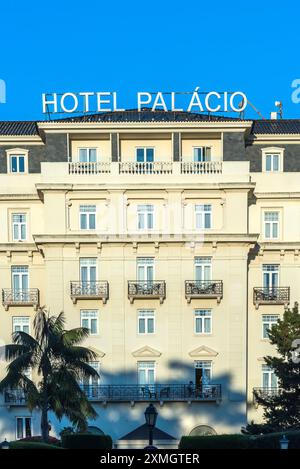 Fassade des Hotel Palacio in Estoril, Portugal Stockfoto