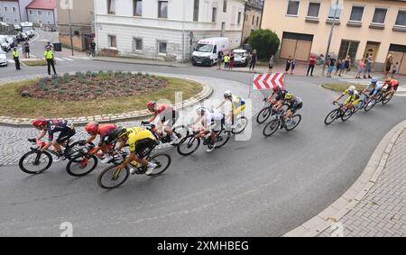 Sternberk, Tschechische Republik. Juli 2024. Ende der 4. Etappe des Czech Tour Radrennens von Sumperk nach Sternberk am 28. Juli 2024 in Sternberk, Tschechien. Quelle: Ludek Perina/CTK Photo/Alamy Live News Stockfoto