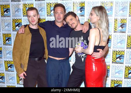 EBON Moss-Bachrach, Joseph Quinn, Pedro Pascal und Vanessa Kirby beim Photocall zum Kinofilm The Fantastic Four: First Steps auf der San Diego Comic-Con International 2024 im Hilton Bayfront Hotel. San Diego, 27.07.2024 *** Ebon Moss Bachrach, Joseph Quinn, Pedro Pascal und Vanessa Kirby beim Fotobesuch für den Film die fantastischen vier ersten Schritte auf der San Diego Comic Con International 2024 im Hilton Bayfront Hotel San Diego, 27 07 2024 Foto:xD.xStarbuckx/xFuturexImagex Fantastic 4730 Stockfoto