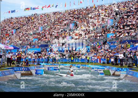 Die Spanierin Maialen Chourraut beim Einzel-Finale der Damen im Nautikstadion Vaires-sur-Marne, am zweiten Tag der Olympischen Spiele 2024 in Paris. Bilddatum: Sonntag, 28. Juli 2024. Stockfoto