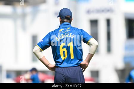 Hove UK 28. Juli 2024 - Michael Burgess aus Warwickshire während des Metro Bank One Day Cup Cricket Matches zwischen Sussex Sharks und Warwickshire auf dem 1. Central County Ground in Hove: Credit Simon Dack /TPI/ Alamy Live News Stockfoto