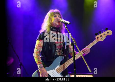 Sängerin Suzi Quatro bei ihrem Auftritt im Rahmen des Festivals Lieder am See 2024 in Franken. Spalt, 27.07.2024 Bayern Deutschland *** Sängerin Suzi Quatro während ihres Auftritts beim Festival Lieder am See 2024 in Franken Spalt, 27 07 2024 Bayern Deutschland Copyright: XDwixAnoraganingrumx Stockfoto