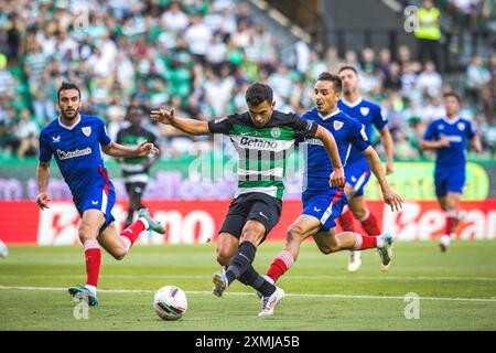 Lissabon, Portugal. Juli 2024. Pedro Goncalves von Sporting CP wurde während des Freundschaftsspiels zwischen Sporting CP und Athletic Club im Estadio Jose Alvalade in Aktion gesehen. Endstand; Sporting CP 3:0 Athletic Club. (Foto: Henrique Casinhas/SOPA Images/SIPA USA) Credit: SIPA USA/Alamy Live News Stockfoto