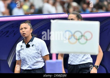 New Zeland vs China, KUWAI Ano (JPN) Schiedsrichter, Rugby Sevens Women's Pool A im Stade de France, während der Olympischen Spiele 2024 in Paris, 28. Juli 2024, Paris, Frankreich. Quelle: Enrico Calderoni/AFLO SPORT/Alamy Live News Stockfoto