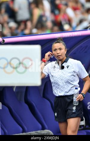 New Zeland vs China, KUWAI Ano (JPN) Schiedsrichter, Rugby Sevens Women's Pool A im Stade de France, während der Olympischen Spiele 2024 in Paris, 28. Juli 2024, Paris, Frankreich. Quelle: Enrico Calderoni/AFLO SPORT/Alamy Live News Stockfoto