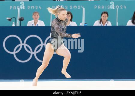 Paris, Frankreich. Juli 2024. Jade Carey tritt während der Qualifikation für Kunstturnen der Frauen bei den Olympischen Spielen 2024 in Paris auf. Daniel Lea/CSM/Alamy Live News Stockfoto