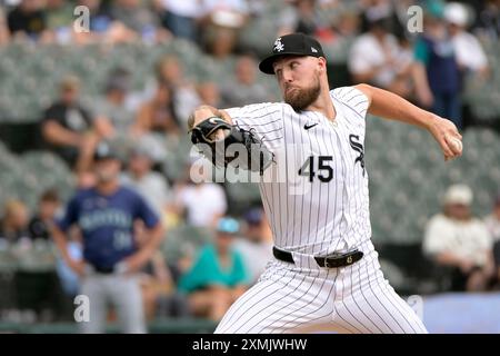 Chicago, Usa. Juli 2024. Chicago White Sox Starting Pitcher Garrett Crochet (45) wirft gegen die Seattle Mariners während des ersten Inning eines Spiels im garantierten Rate Field in Chicago, IL am Sonntag, den 28. Juli 2024. Foto: Mark Black/UPI Credit: UPI/Alamy Live News Stockfoto