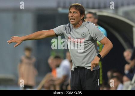 Castel di Sangro, Italien, 28. juli ,2024 Antonio Conte von SSC Napoli Gesten während des Fußball-Freundschaftsspiels zwischen SSC Napoli gegen KF Egnatia:Agostino Gemito/ Alamy Live News Stockfoto