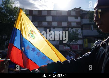 UIO POL MARCHAVENEZUELA Quito, 28. Juli 2024 venezolanische Bürger gehen auf die Straßen von Quito, um ihre Stimme über die Präsidentschaftswahlen im Nachbarland API JUAN RUIZ CONDOR POL UIO POL MARCHAVENEZUELA 3eaaaa572bd9df65972053a999be17575ec zu erheben Copyright: XJuanxRuizxCondorx Stockfoto