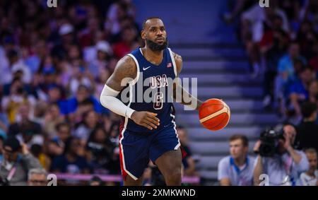 Paris, Frankreich. Juli 2024. LeBron James (USA) Paris 2024 Olympische Spiele Basketball Serbien - USA Olympische Spiele 27.07.2024 Credit: Moritz Müller/Alamy Live News Stockfoto