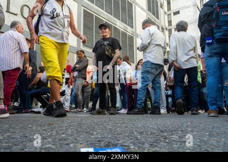 Caracas, Miranda, Venezuela. Juli 2024. Tag der Präsidentschaftswahl in Venezuela, an dem der derzeitige Präsident Nicolas Maduro und der Oppositionskandidat Edmundo Gonzalez Urrutia (Credit Image: © Jimmy Villalta/ZUMA Press Wire) NUR REDAKTIONELLE VERWENDUNG FINDET! Nicht für kommerzielle ZWECKE! Stockfoto