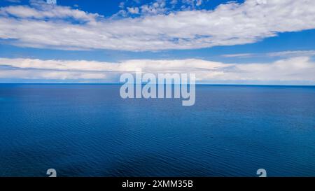 Panoramablick auf den Issyk Kul See, Kirgisistan, Asien Stockfoto