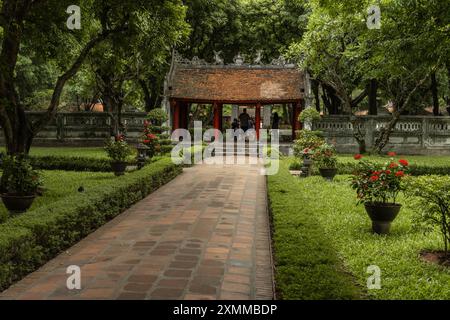 Kultur Reise Vietnam Attraktionen in Hanoi Landschaft im Tempel der Literatur in Hanoi Vietnam Stockfoto