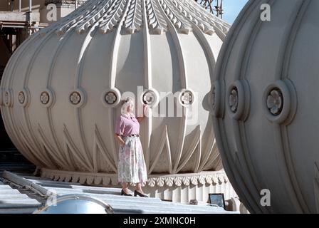 Shirley Cullen auf dem Dach des Royal Pavilion Brighton Bild von Roger Bamber Stockfoto