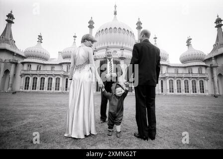 Die erste Hochzeit findet im Royal Pavilion statt, Brighton? Foto von Roger Bamber Stockfoto