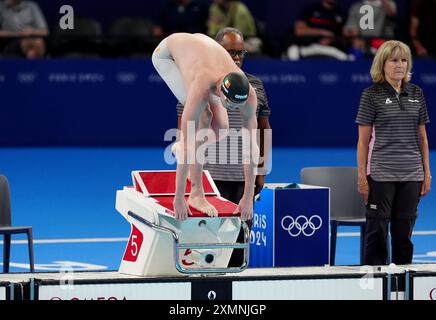 Der Irlands Daniel Wiffen während der 800-m-Freistil-Saison in der Pariser La Defense Arena am dritten Tag der Olympischen Spiele 2024 in Frankreich. Bilddatum: Montag, 29. Juli 2024. Stockfoto