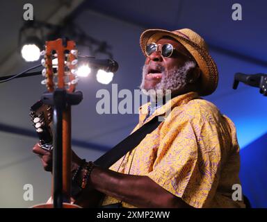 Newport, RI, 28. Juli 2024. Taj Mahal tritt beim Newport Folk Festival auf, auf der Harbor Bühne im Fort Adams Park. @ Veronica Bruno / Alamy Stockfoto