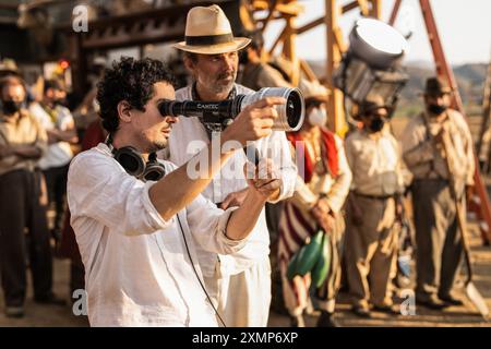 Babylon Jahr : 2022 USA Regisseur : Damien Chazelle Damien Chazelle Regisseur der Fotografie Linus Sandgren fotografiert Stockfoto