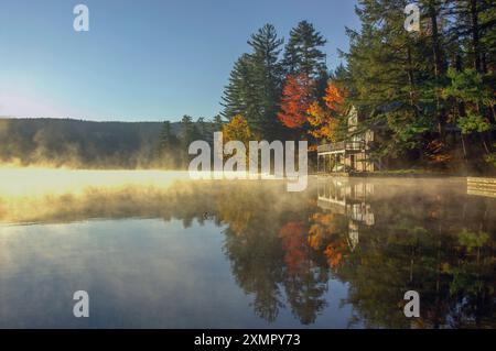 USA, Neuengland, Indian Summer, East, Vermont, Ludlow, Echo Lake, Stockfoto