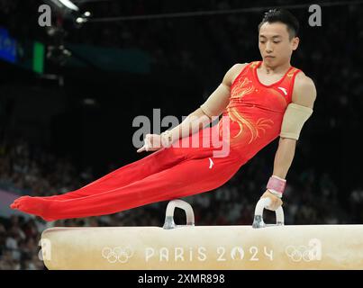 Paris, Frankreich. Juli 2024. Jingyuan Zou aus der Volksrepublik China tritt am Montag, den 29. Juli 2024, bei den Olympischen Sommerspielen in Paris, Frankreich, auf dem Prallpferd auf. Foto: Pat Benic/UPI Credit: UPI/Alamy Live News Stockfoto