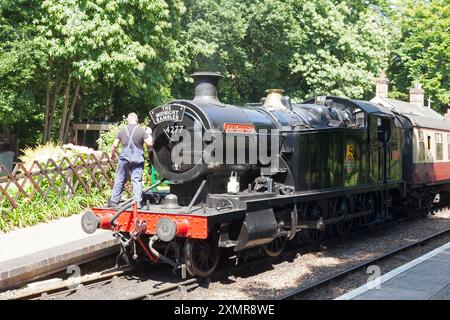 GWR-Dampflokomotive 4277 am Bahnhof Holt an der North Norfolk Railway Stockfoto