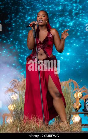 Temilade Openiyi alias tems beim Roskilde Festival 2024 Stockfoto