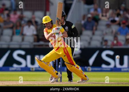 29. Juli 2024; Old Trafford Cricket Ground, Manchester, England; The Hundred Womens Cricket, Manchester Originals versus Trent Rockets; Nat Sciver-Brunt of Trent Rockets in Batting Action Credit: Action Plus Sports Images/Alamy Live News Stockfoto
