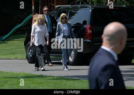 Washington, USA. Juli 2024. US First Lady Jill Biden kommt heute am 29. Juli 2024 im Weißen Haus in Washington DC an. (Foto: Lenin Nolly/SIPA USA) Credit: SIPA USA/Alamy Live News Stockfoto