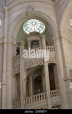 Hannover, Deutschland - 03. Mai 2011: Wendelsteintreppe im Rathaus Historisches Gebäude. Stockfoto