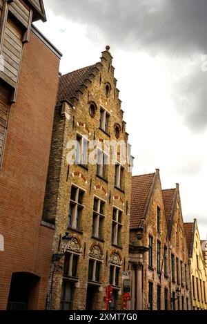 Ziegelstufengiebel in Brügge, Belgien. Stockfoto