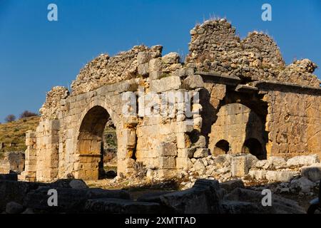 Ruinen von kleinen Bädern in Tlos, Türkei. Stockfoto